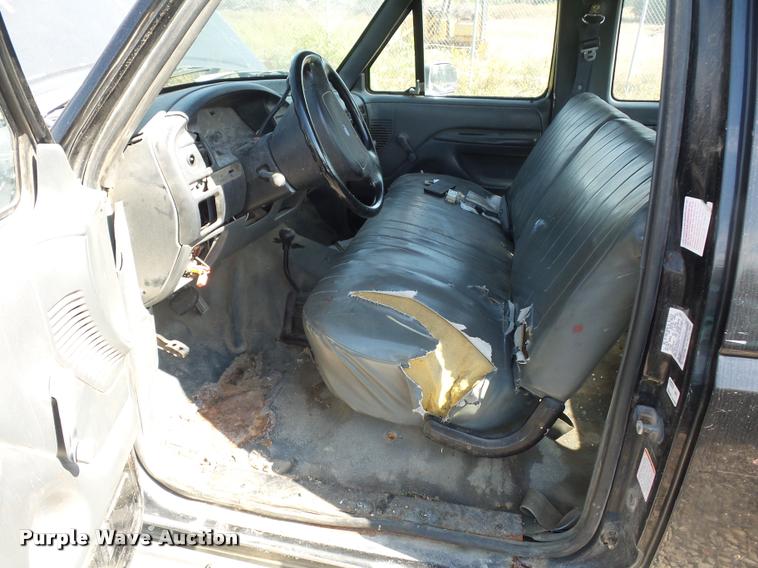 image for item L4321 1993 Ford F250 HD SuperCab pickup truck