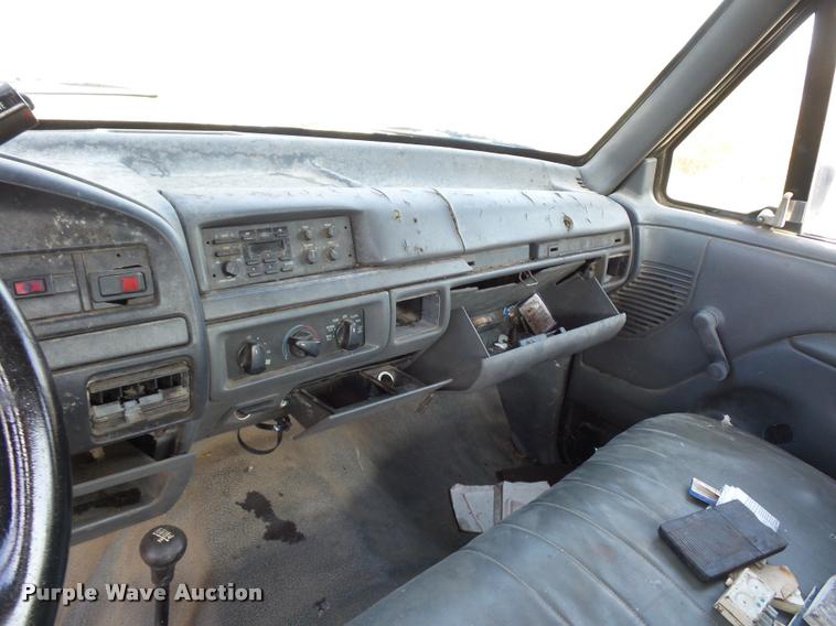 image for item L4321 1993 Ford F250 HD SuperCab pickup truck