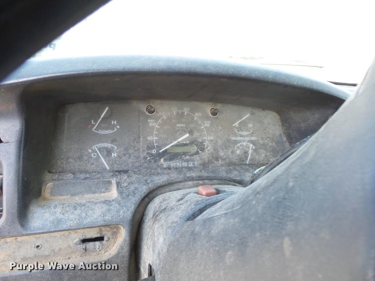 image for item L4321 1993 Ford F250 HD SuperCab pickup truck