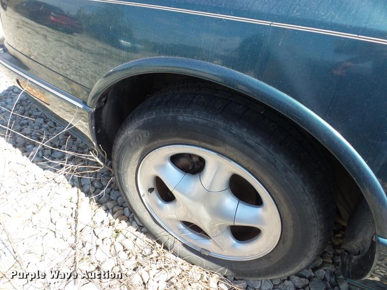 image for item L4322 1997 Oldsmobile Eighty Eight