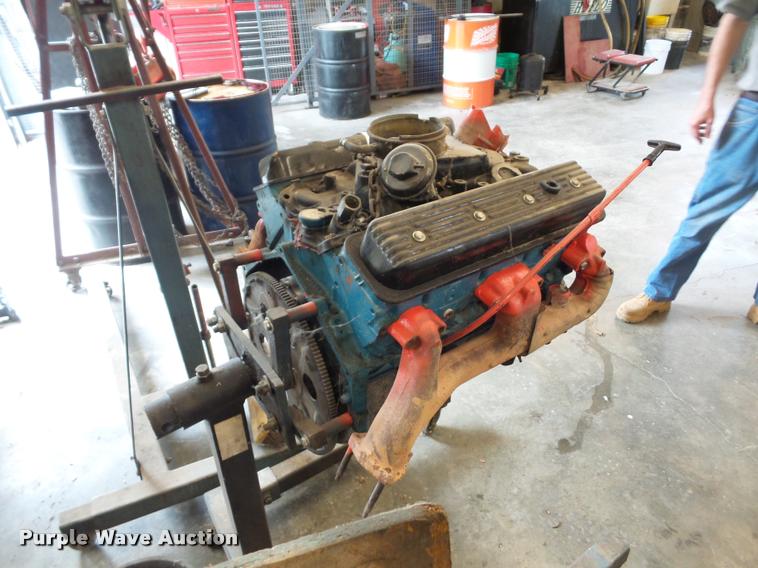 image for item L4324 Chevrolet 350 5.7L gas engine