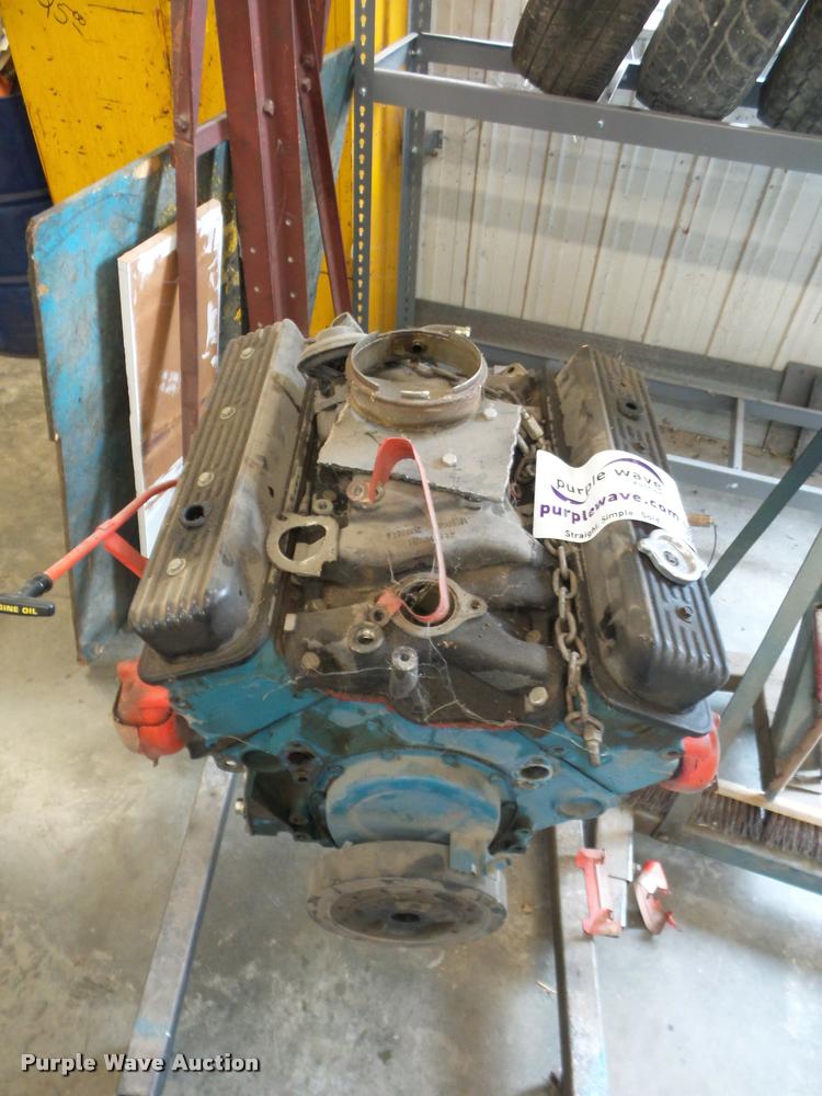 image for item L4324 Chevrolet 350 5.7L gas engine