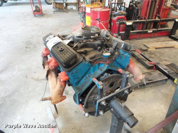 image for item L4324 Chevrolet 350 5.7L gas engine