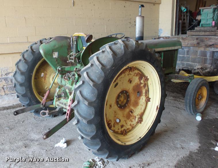 image for item L4325 John Deere 1020 tractor