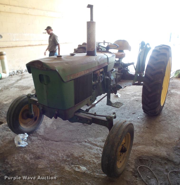 image for item L4325 John Deere 1020 tractor