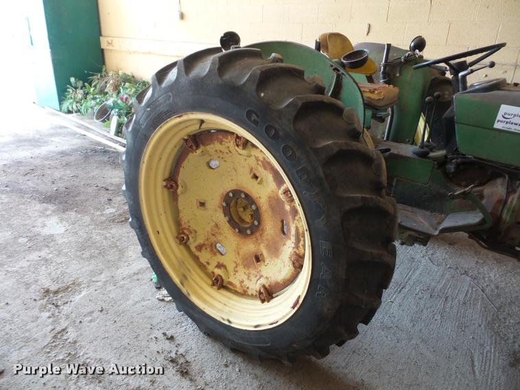 image for item L4325 John Deere 1020 tractor