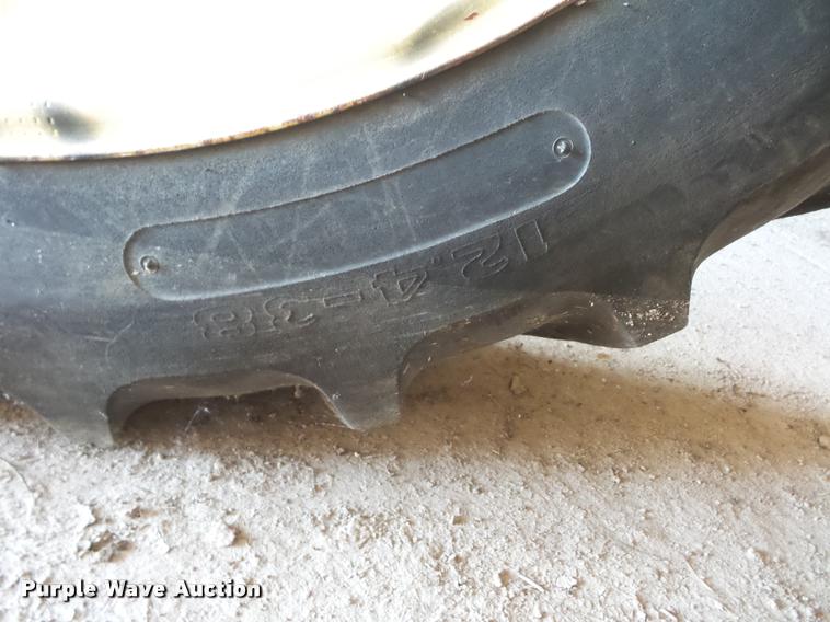 image for item L4325 John Deere 1020 tractor