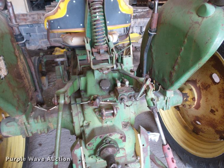 image for item L4325 John Deere 1020 tractor