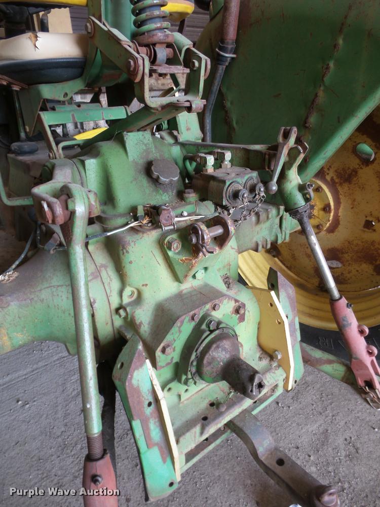 image for item L4325 John Deere 1020 tractor