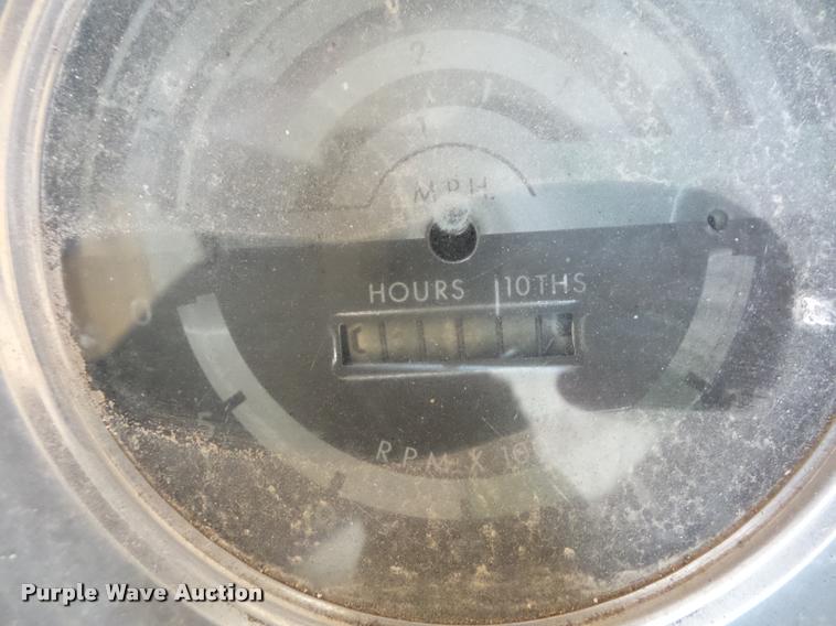 image for item L4325 John Deere 1020 tractor