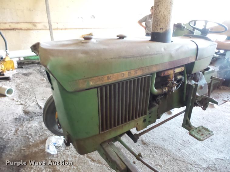 image for item L4325 John Deere 1020 tractor