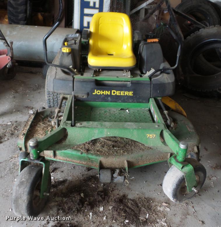 image for item L4326 John Deere 757 ZTR lawn mower