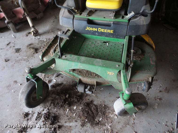 image for item L4326 John Deere 757 ZTR lawn mower