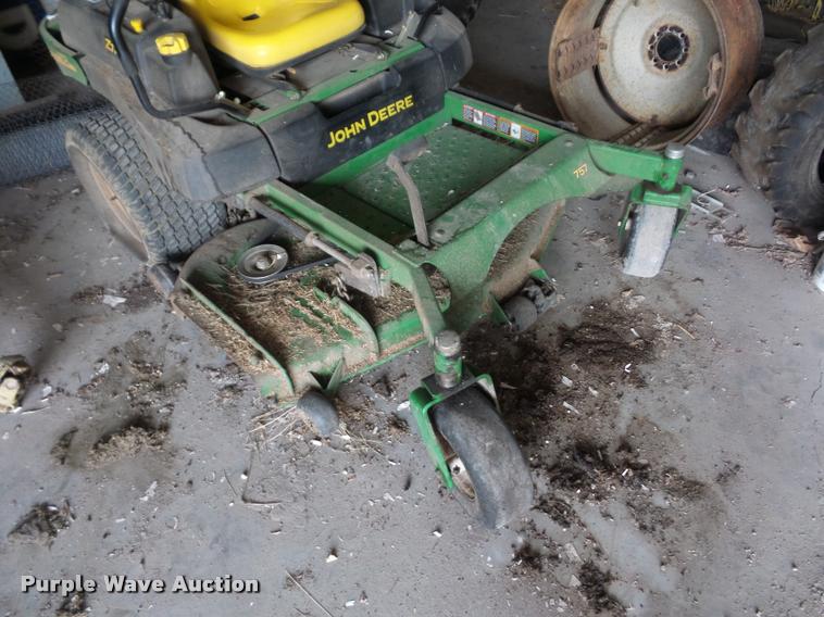 image for item L4326 John Deere 757 ZTR lawn mower
