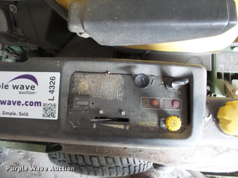 image for item L4326 John Deere 757 ZTR lawn mower