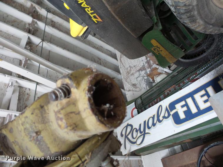 image for item L4327 Finish mower