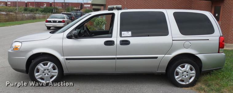 image for item L7119 2008 Chevrolet Uplander van