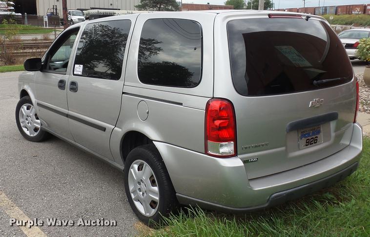 image for item L7119 2008 Chevrolet Uplander van