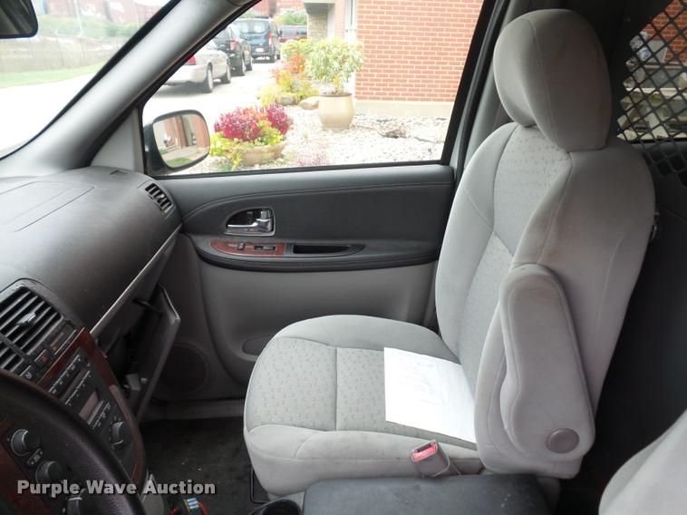 image for item L7119 2008 Chevrolet Uplander van