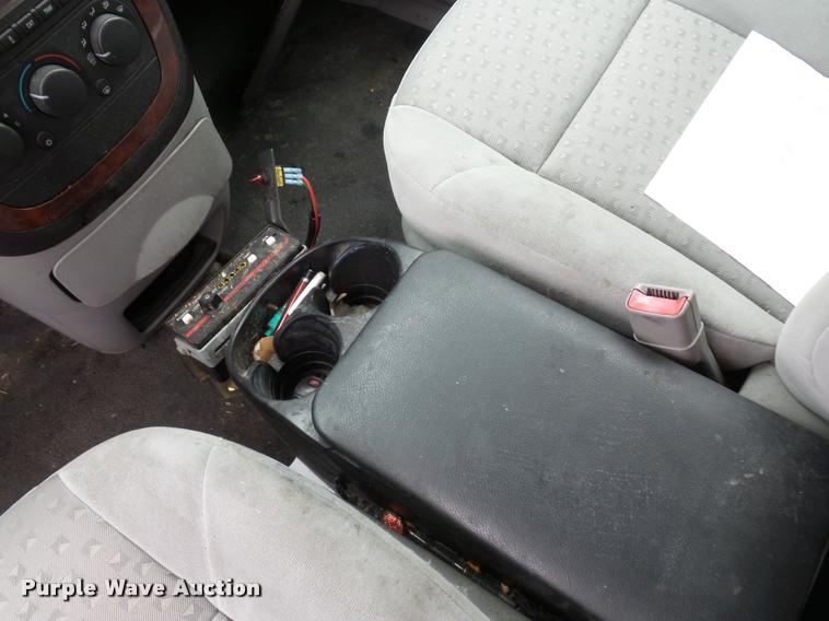 image for item L7119 2008 Chevrolet Uplander van