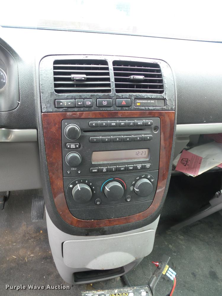 image for item L7119 2008 Chevrolet Uplander van