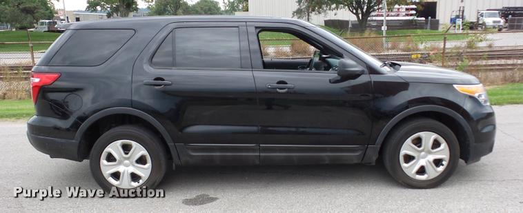 image for item L7120 2013 Ford Explorer Police Interceptor Utility SUV