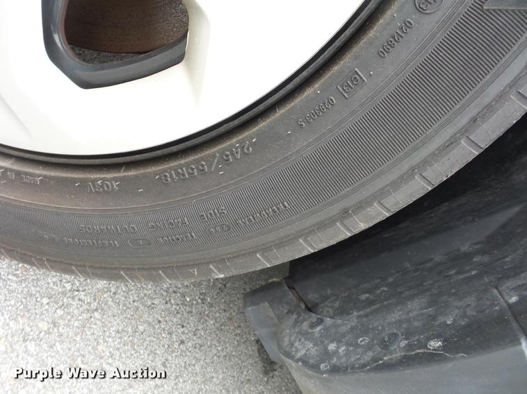 image for item L7120 2013 Ford Explorer Police Interceptor Utility SUV