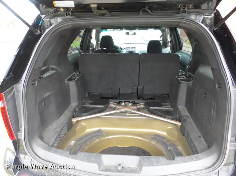 image for item L7120 2013 Ford Explorer Police Interceptor Utility SUV