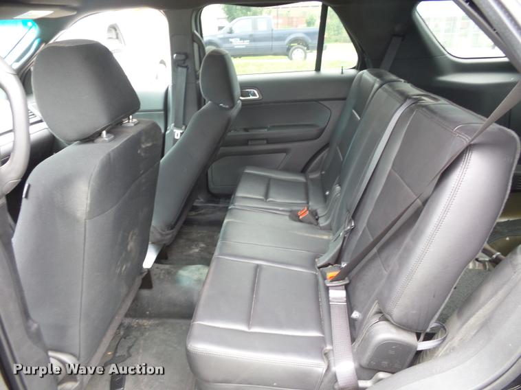 image for item L7120 2013 Ford Explorer Police Interceptor Utility SUV