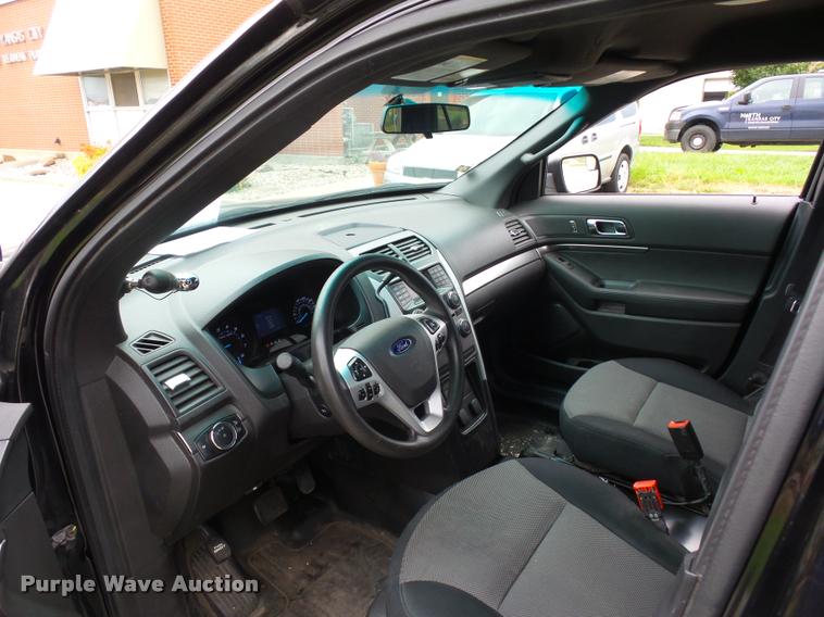 image for item L7120 2013 Ford Explorer Police Interceptor Utility SUV
