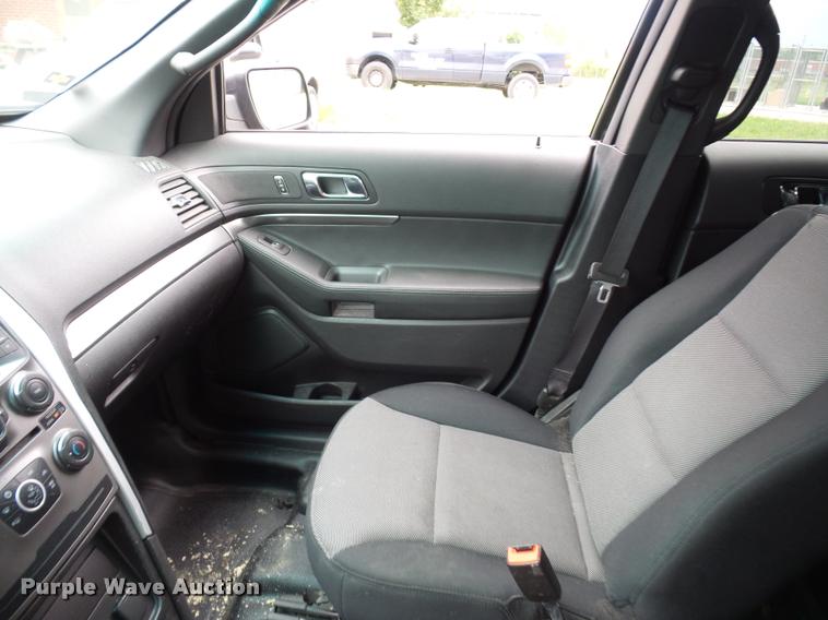 image for item L7120 2013 Ford Explorer Police Interceptor Utility SUV