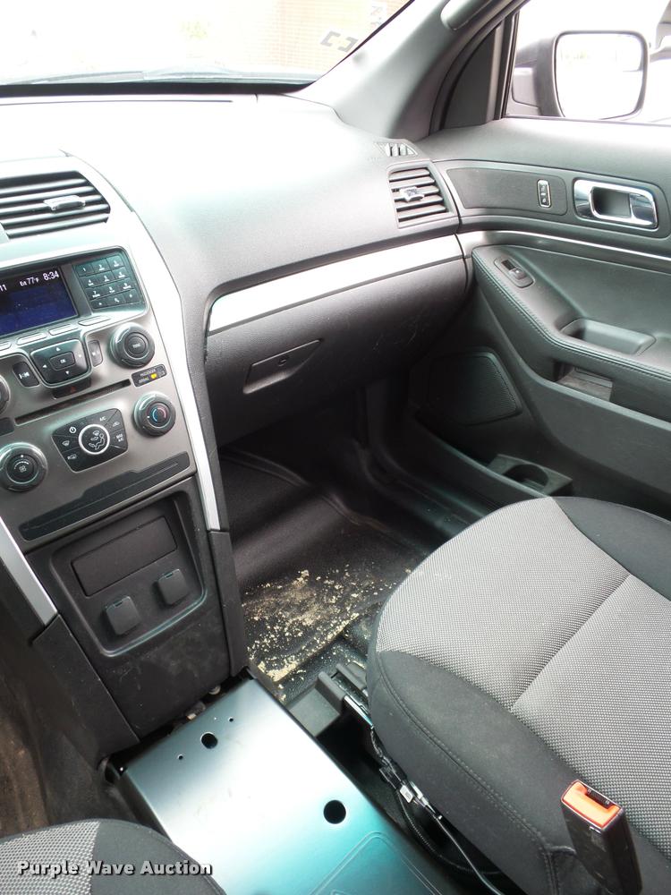 image for item L7120 2013 Ford Explorer Police Interceptor Utility SUV