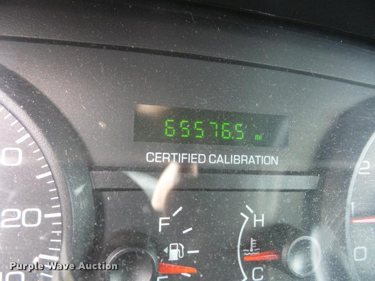 image for item L7121 2008 Ford Crown Victoria Police Interceptor