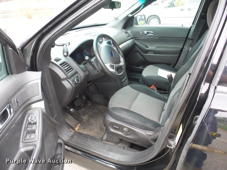 image for item L7123 2013 Ford Explorer Police Interceptor Utility SUV