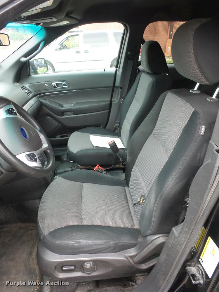 image for item L7123 2013 Ford Explorer Police Interceptor Utility SUV