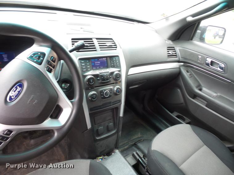 image for item L7123 2013 Ford Explorer Police Interceptor Utility SUV