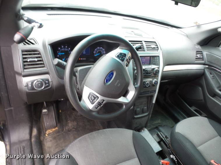 image for item L7123 2013 Ford Explorer Police Interceptor Utility SUV