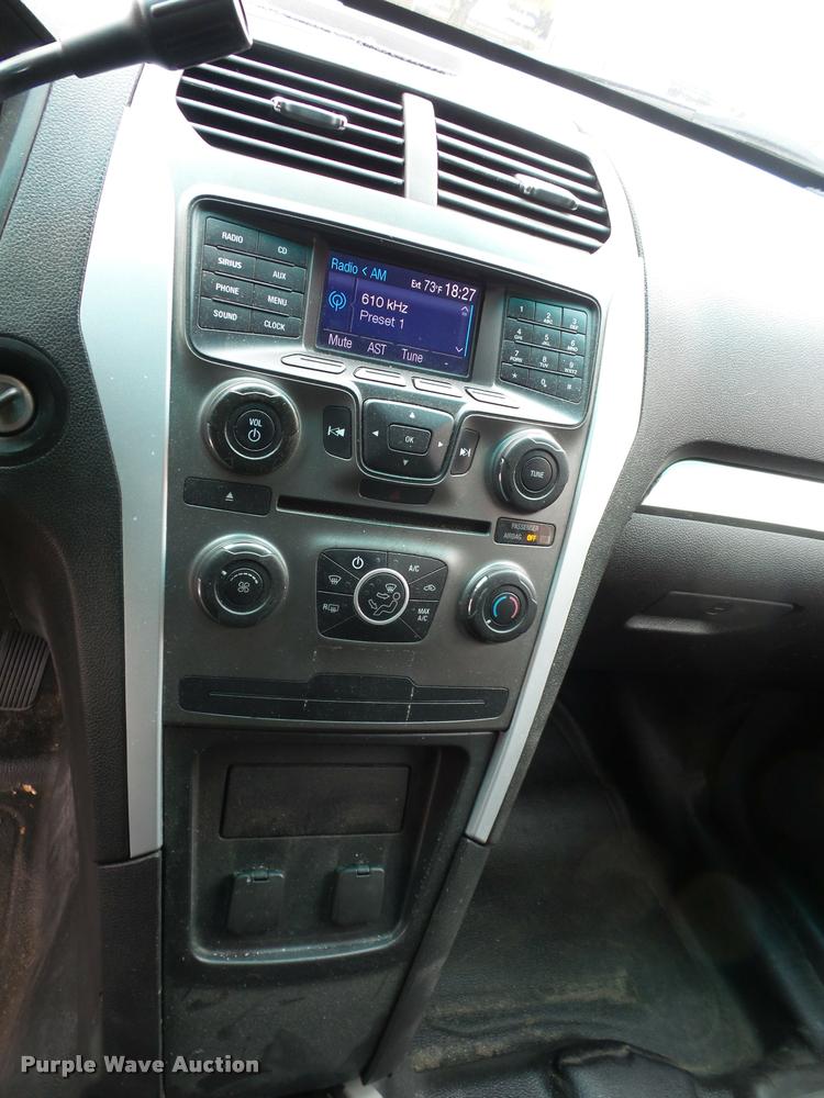 image for item L7123 2013 Ford Explorer Police Interceptor Utility SUV