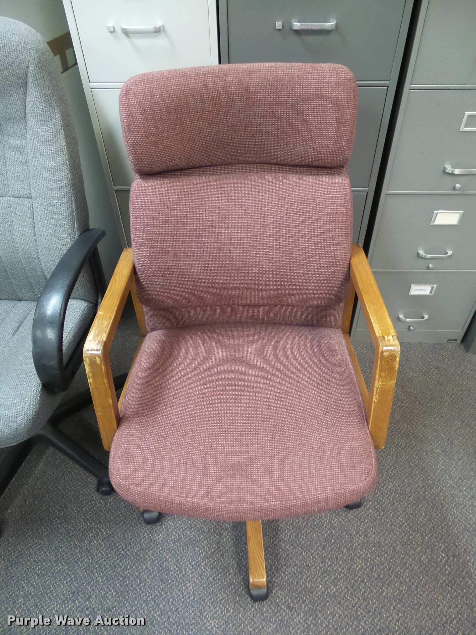 Office furniture in Derby, KS Item AH9870 sold Purple Wave