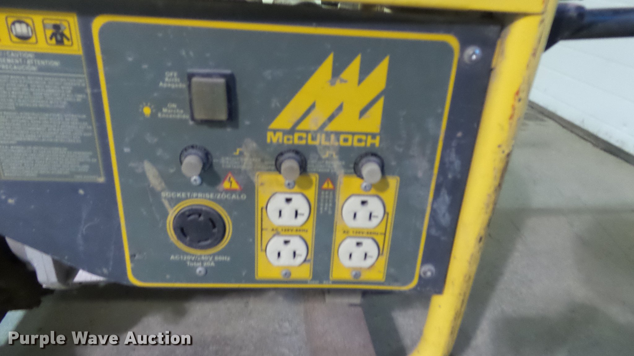 Mcculloch 5700 generator in Atchison, KS Item BP9336 sold Purple Wave