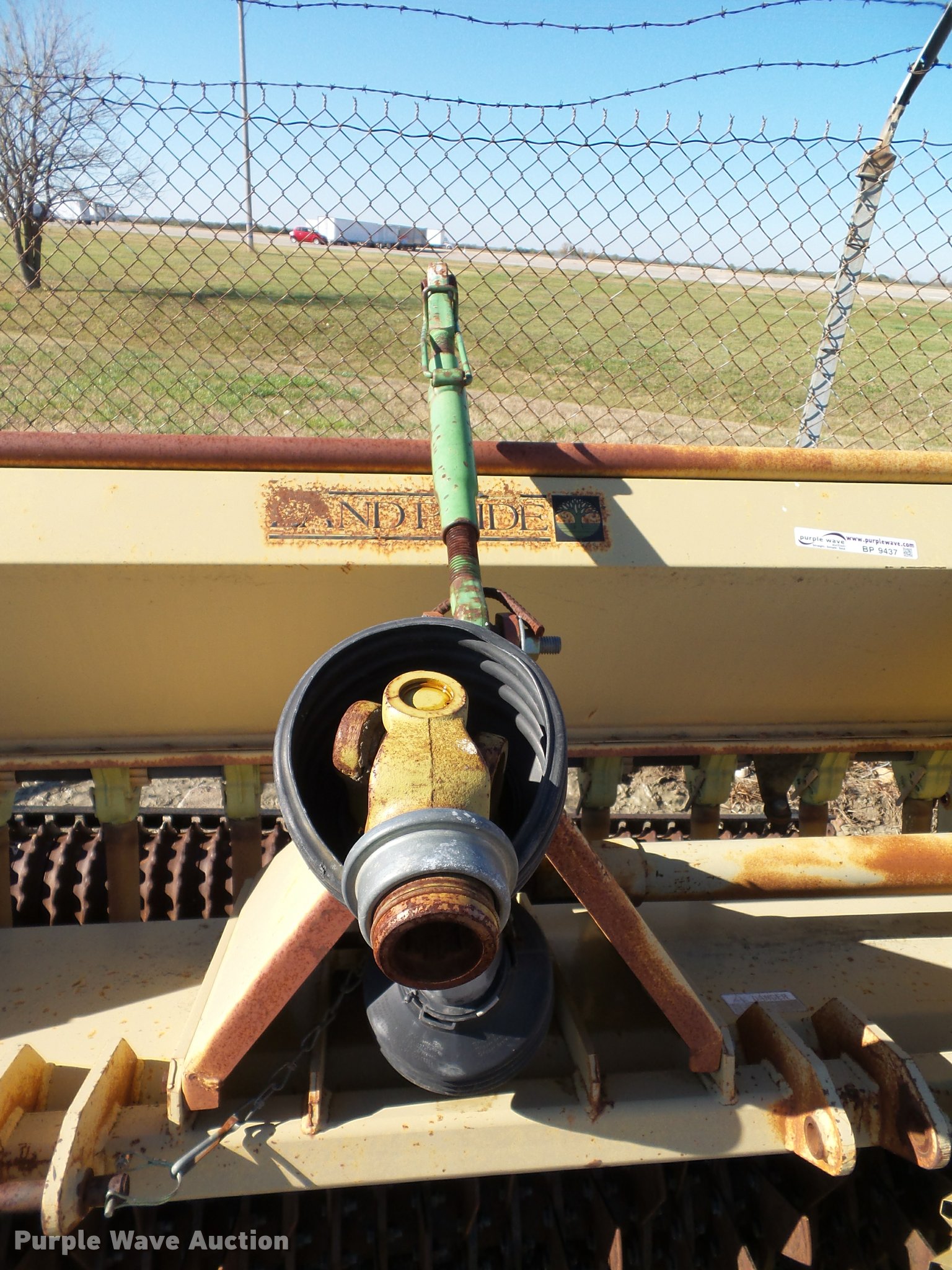 Land Pride 1572 seeder/slicer in Salina, KS Item BP9437 sold Purple