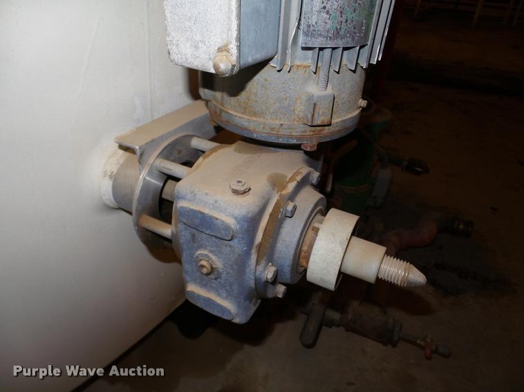 image for item DA4755 Mueller SH steel horizontal tank