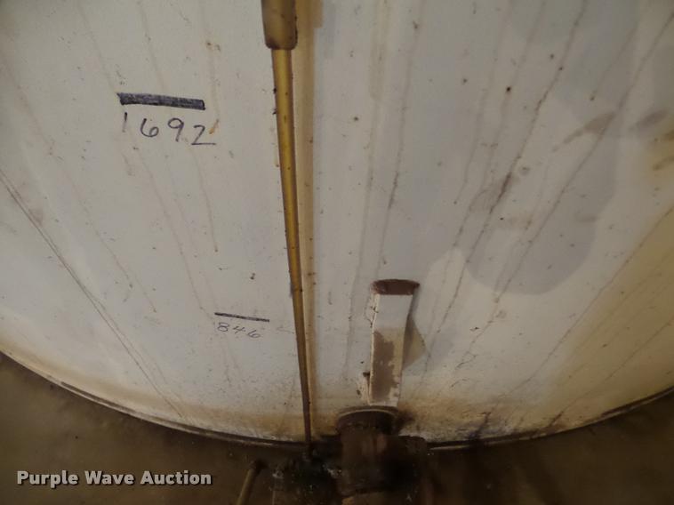 image for item DA4758 1981 Palmer steel tank