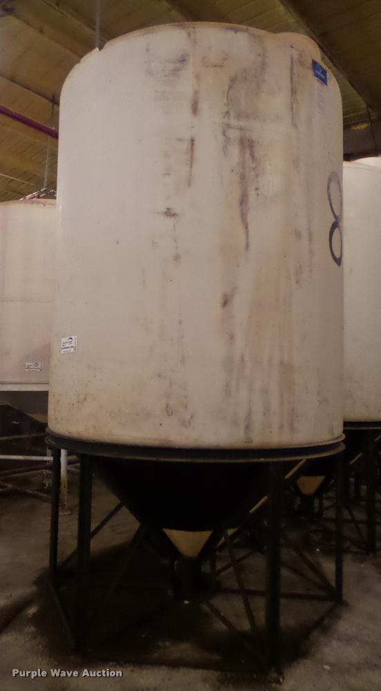 image for item DA4767 Fertilizer cone bottom tank