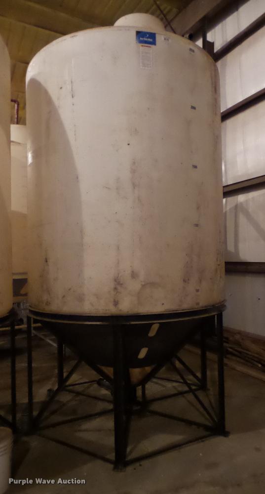 image for item DA4769 Fertilizer cone bottom tank