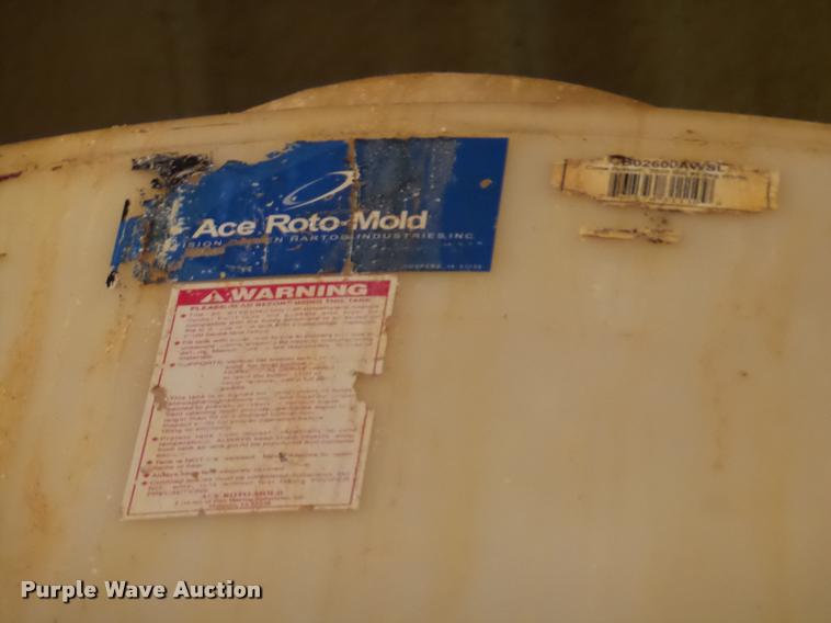 image for item DA4777 Vertical fertilizer poly tank