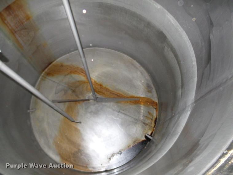 image for item DA4781 Mueller vertical steel tank