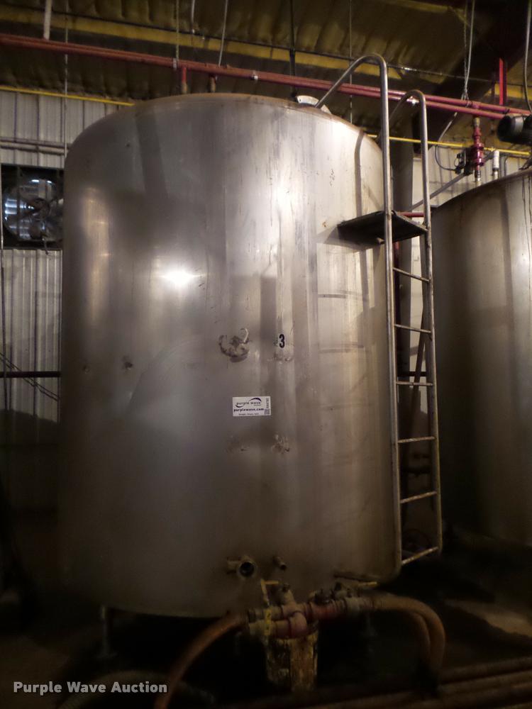 image for item DA4782 Mueller vertical steel tank