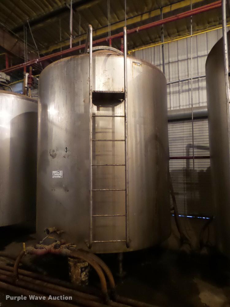 image for item DA4782 Mueller vertical steel tank