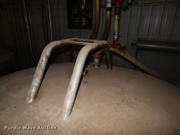 image for item DA4782 Mueller vertical steel tank